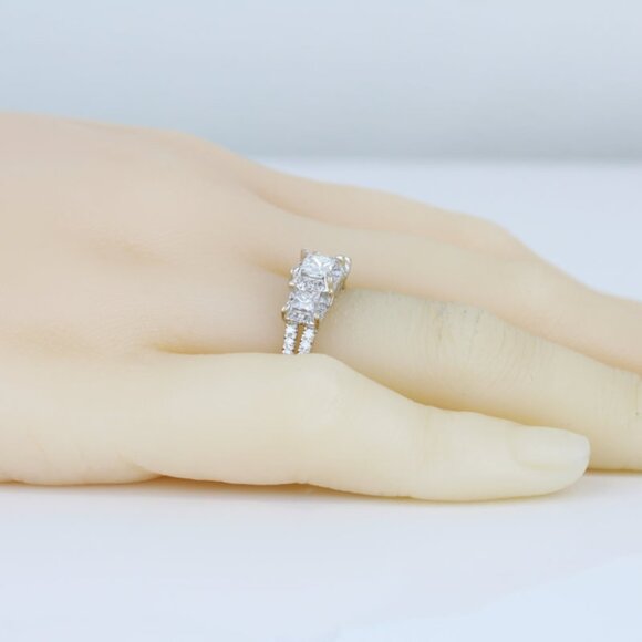 14K White Gold 3-Stone Princess Diamond Ring Round Accent Anniversary Cocktail - Picture 6 of 7